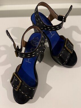 Jeffrey Campbell
